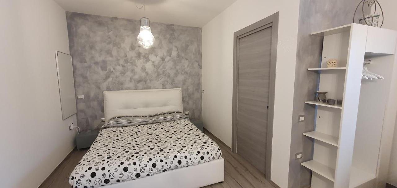 La Casetta Tra Sassi E Ulivi B&B Матера Екстериор снимка